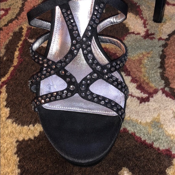 NIB double strap heel - Picture 4 of 5
